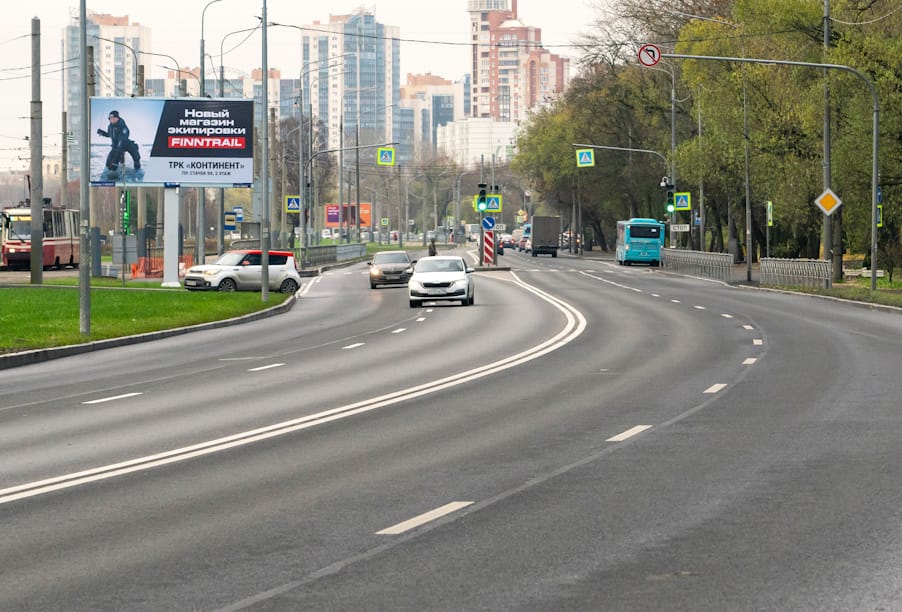 В Санкт-Петербурге отремонтированы два участка проспекта Стачек